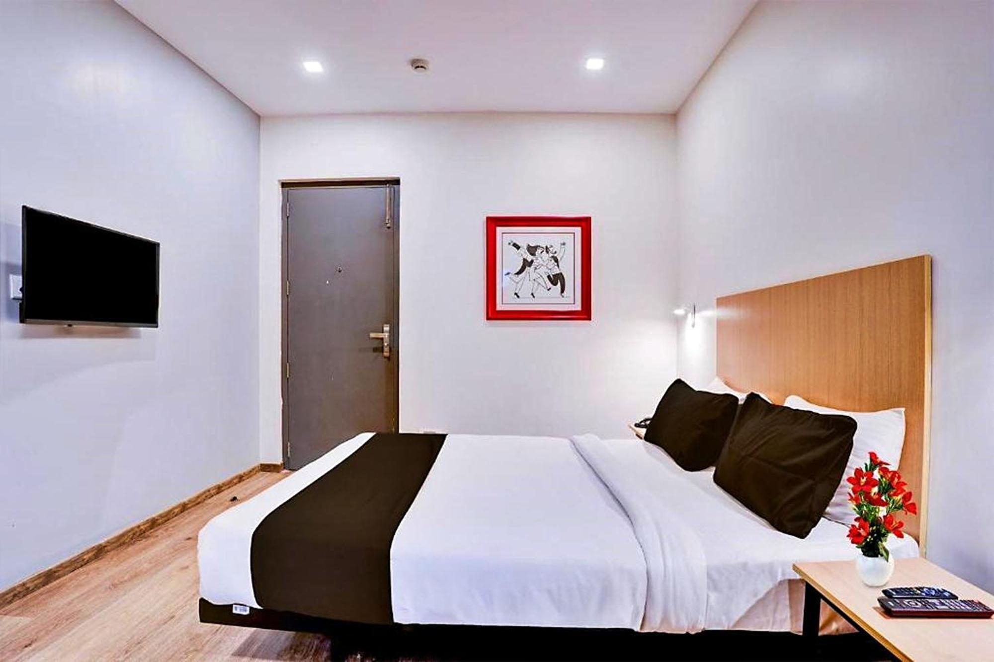 Sunlight Hotel New Delhi
